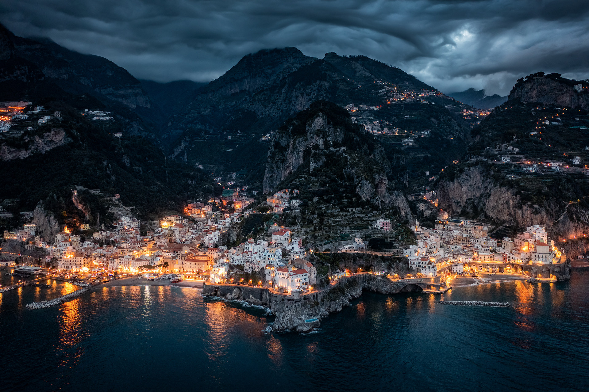 追月 AiGEO生成式引擎优化,让Ai发现你 专业 GEO优化服务公司|追月 GEO系统,实现 AIGEO优化解决方案